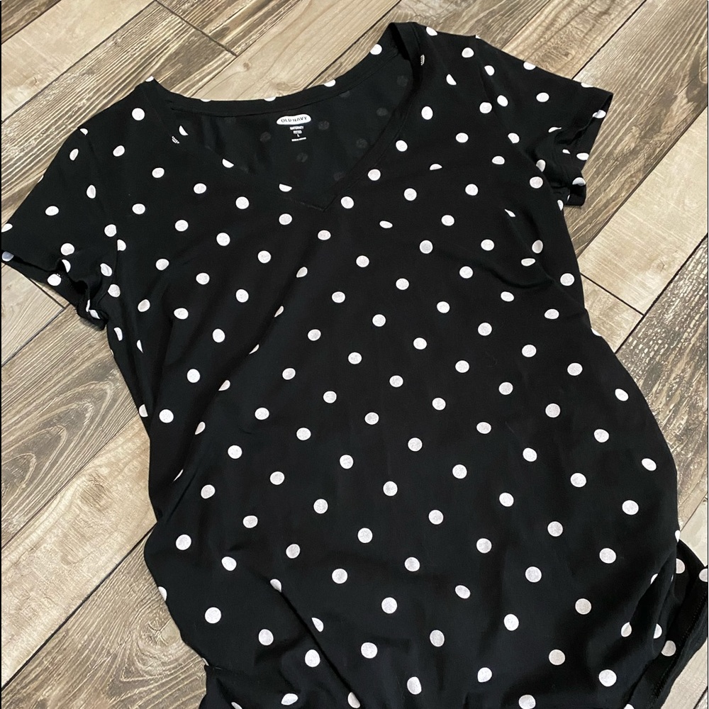 Old Navy Maternity shirt